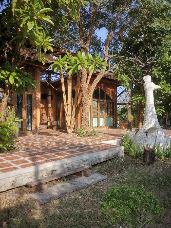 Bed and Breakfast Baangaimuan Lamphun Zewnętrze zdjęcie