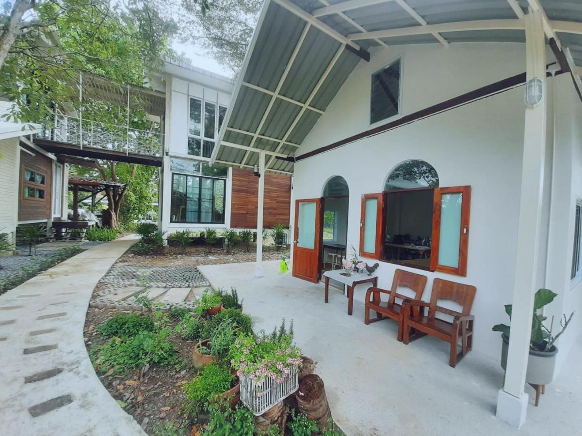 Bed and Breakfast Baangaimuan Lamphun Zewnętrze zdjęcie